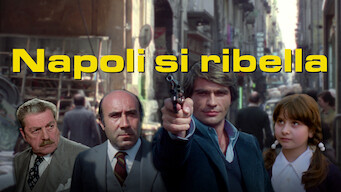 Napoli si ribella (1977)